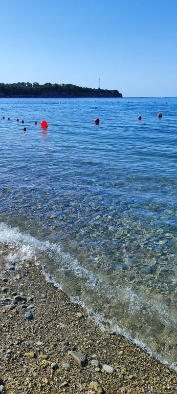 Коттедж Часть дома со своим двором и беседкой — Геленджик