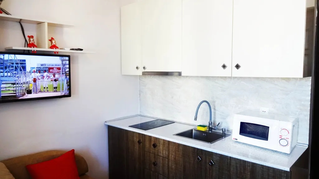 Солнечная квартира-студия с прекрасным видом в центре