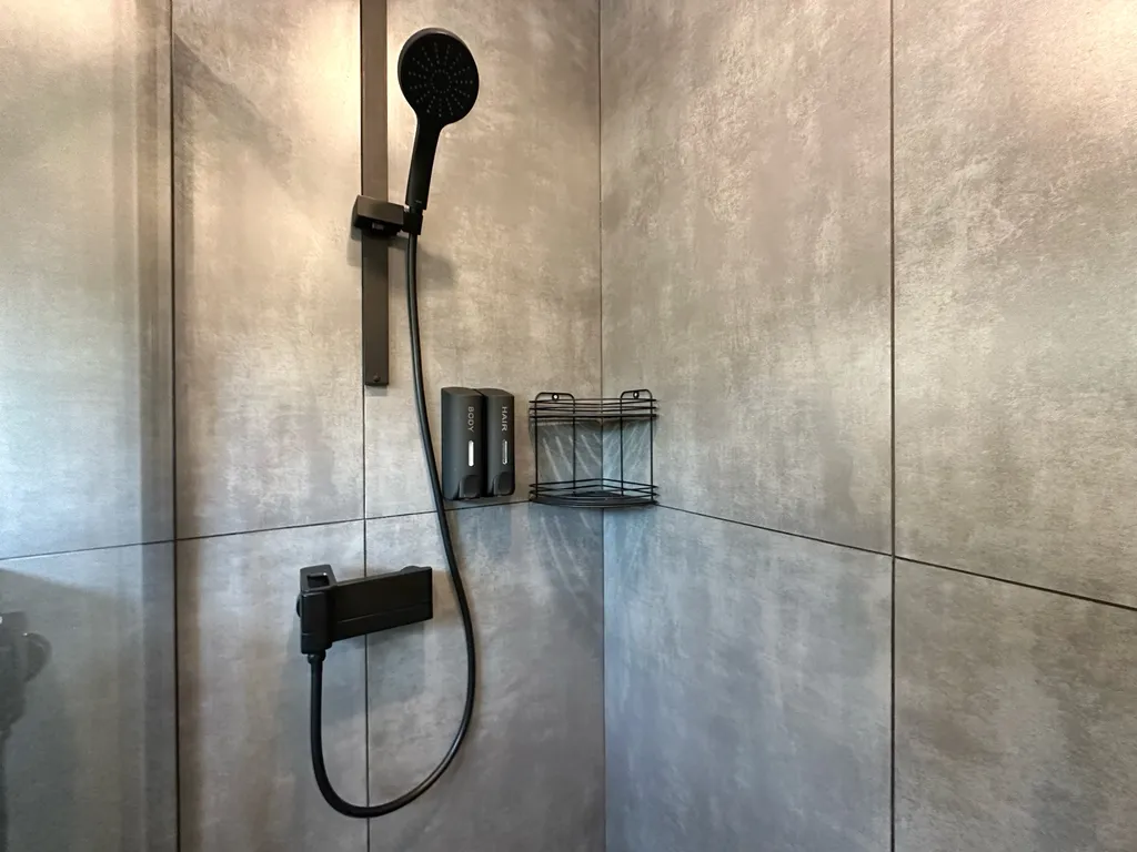 Шале с видом на бухту и вулкан