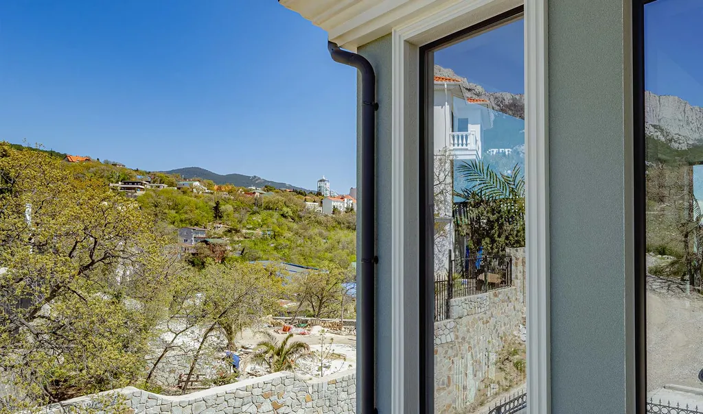 Комфорт Пик с видом на горы