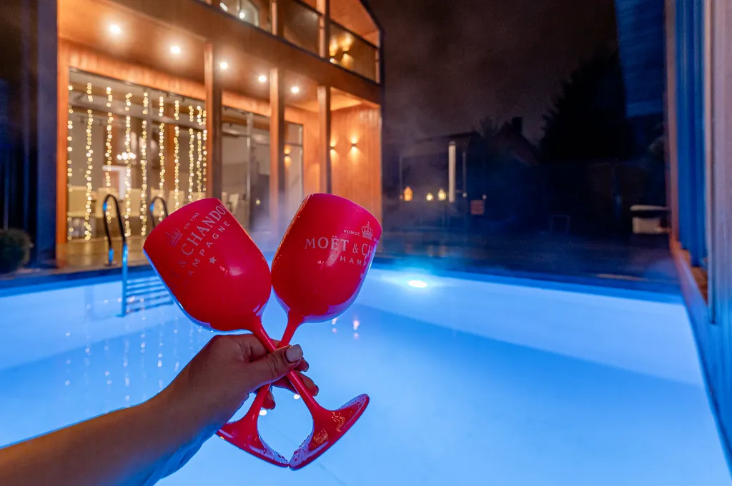 Баня и басейн в Ликино