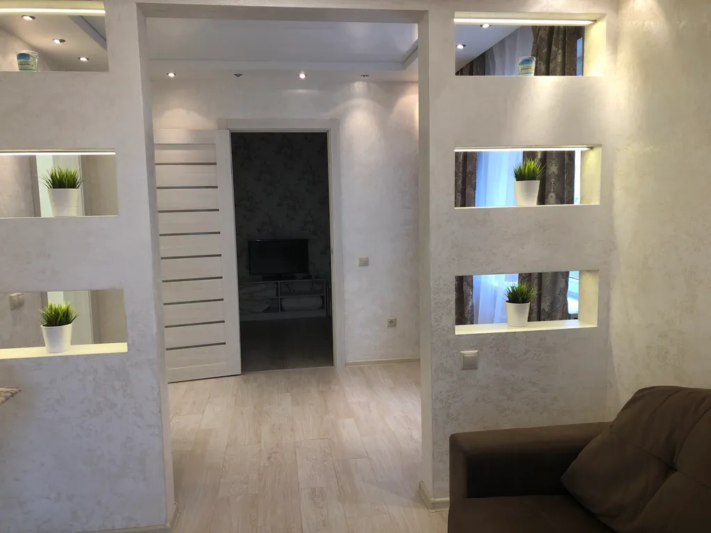 Трёхкомнатная с евро ремонтом