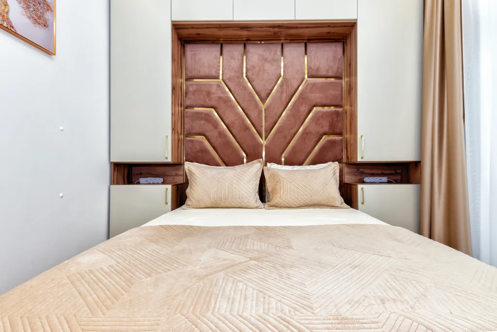 2-комнатная на набережной с видом на реку