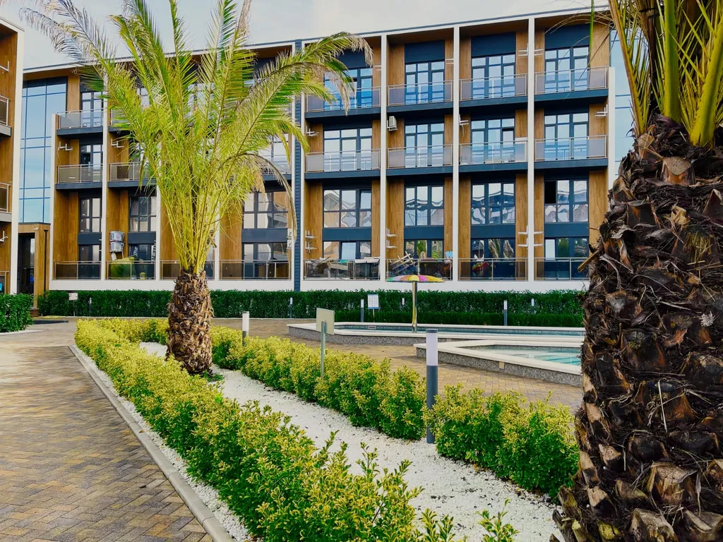 Квартира у моря с бассейном