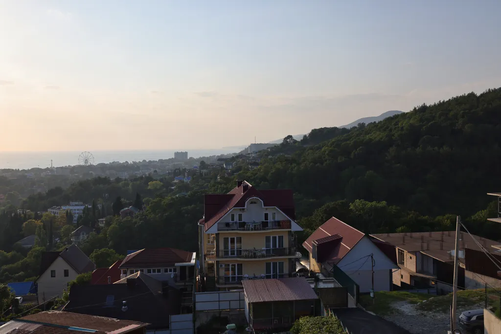 Квартира Квартира Четырехместный номер с доп. местом с балконом и видом на горы — Лазаревское