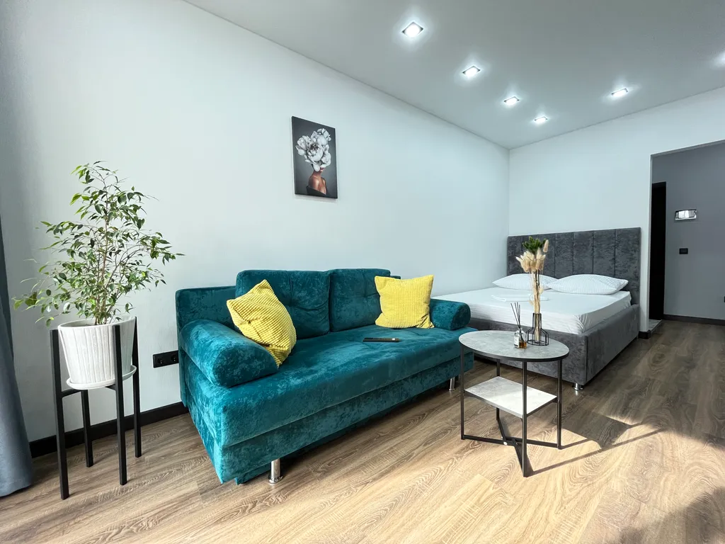 Новая уютная 1-я квартира с дизайнерским ремонтом в центре города