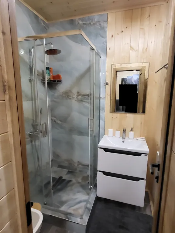 Коттедж с видом на горы (3 спальни)