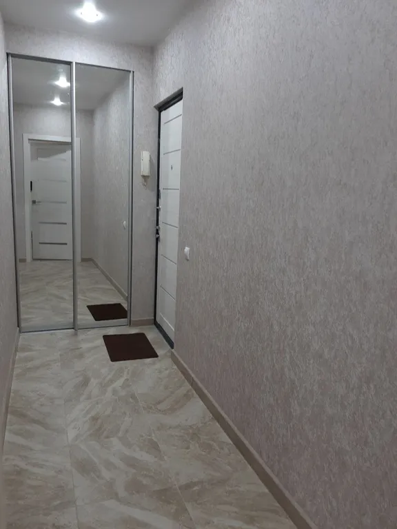 На въезде в город с новым ремонтом