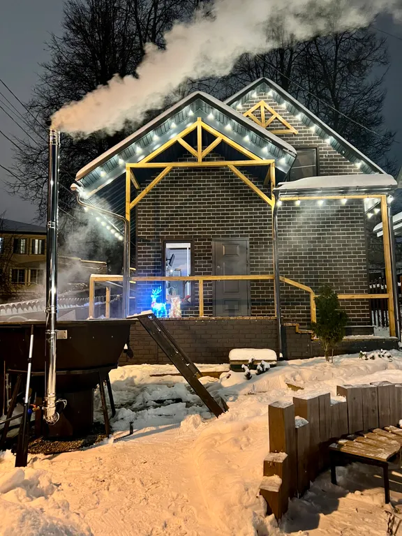 Коттедж Дом с баней на дровах, чаном и уютным двором с лобным местом — Лопатино