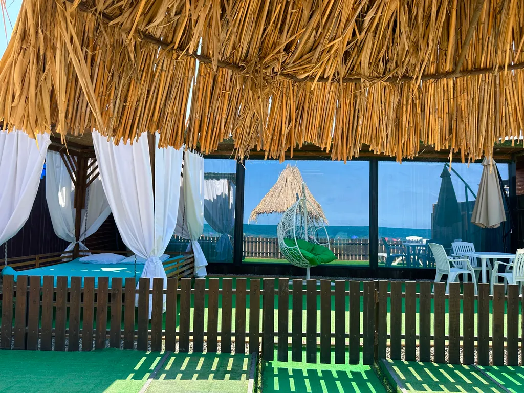 Домики у моря Дербент