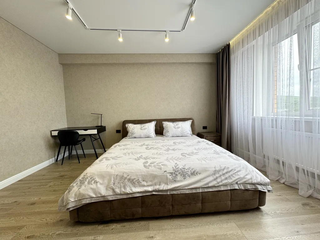 Стильная квартира с видом на горы