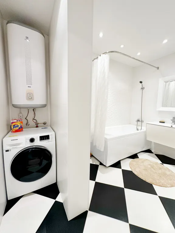 Стильная 3-комнатная квартира рядом с центром