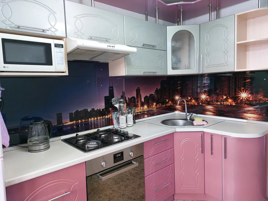 Просторная 2х-комнатная квартира в спокойном районе