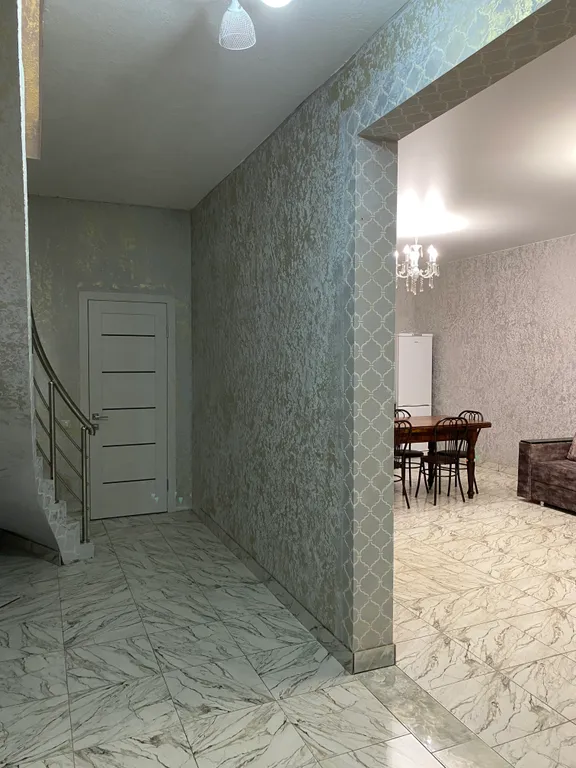 Коттедж 2х этажный с бассейном на 14 человек