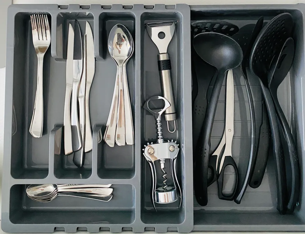 Море через дорогу