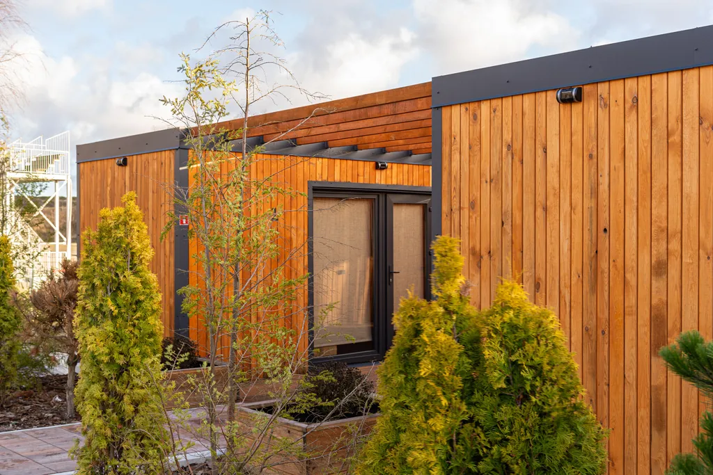 Номер у озера 1