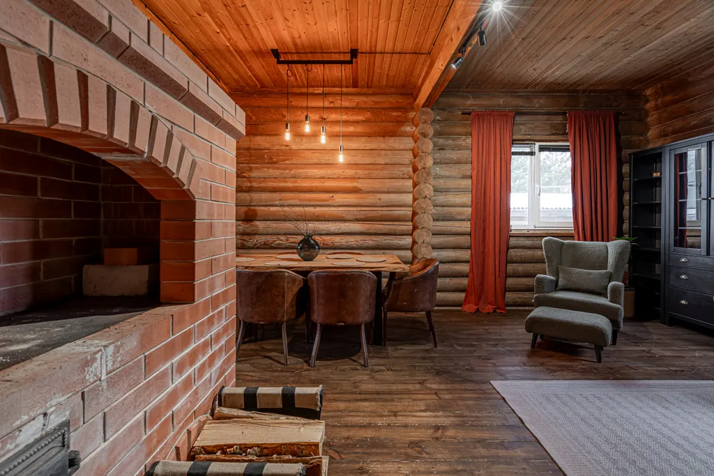 Уютный бревенчатый дом