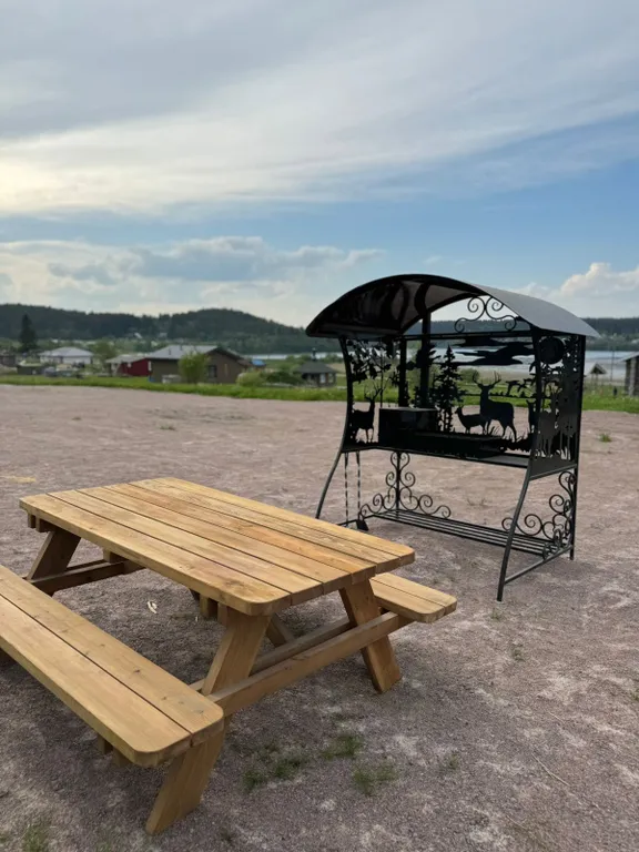 Большой дом с видом на озеро, 3 спальнями, сауной и детской площадкой