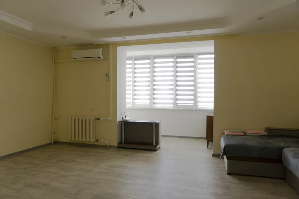 Квартира Однокомнатная квартира на первом этаже в хорошем районе — Евпатория