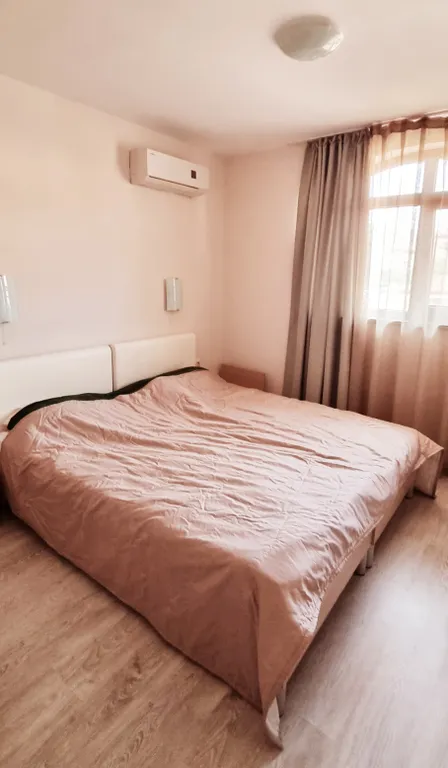 Апартаменты с 2 спальнями и огромным балконом с видом на море