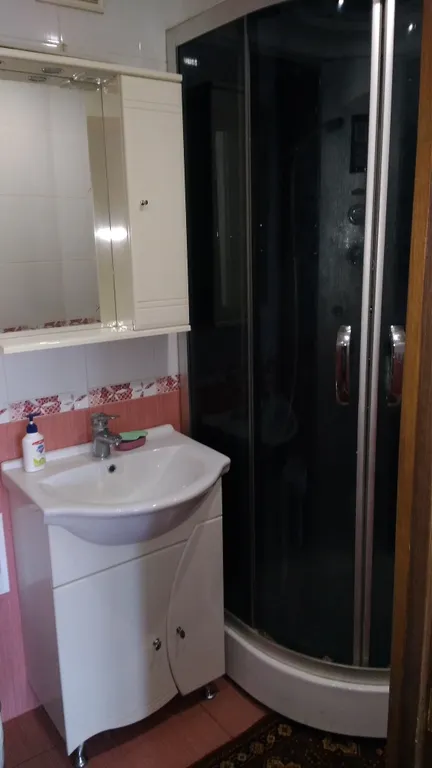 Квартира рядом со Свято-Введенским монастырем