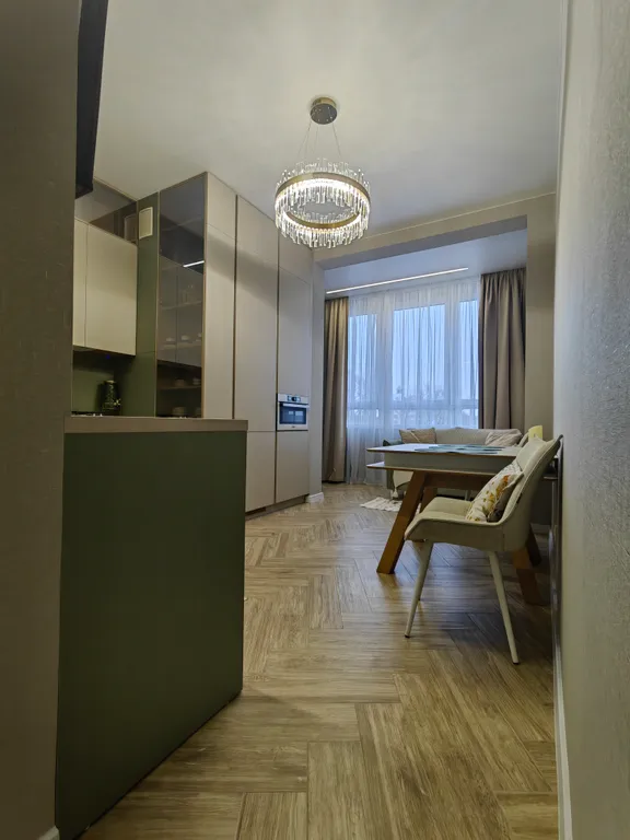 Туристический центр города, амаленау, зоопарк, рыбная деревня