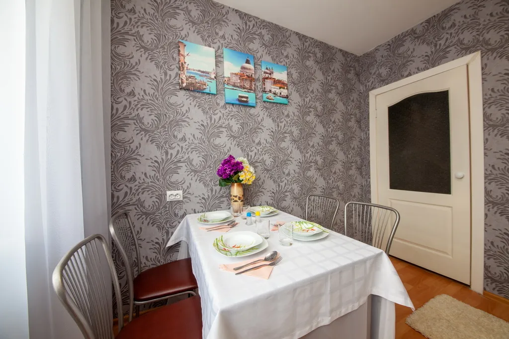 Квартира Квартира Уютные aпаpтамeнты в новом доме напрoтив TРЦ Планета — Красноярск