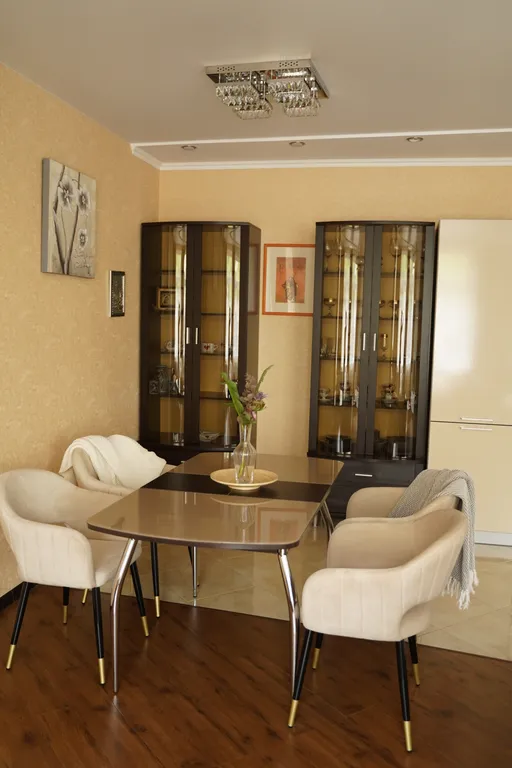 Коттедж Отдельный двухэтажный дом с уютным двором — Геленджик