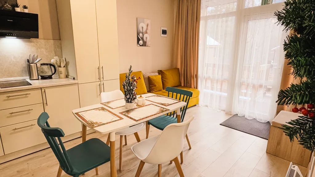 Коттедж House с террасой и видом на лес — Архыз