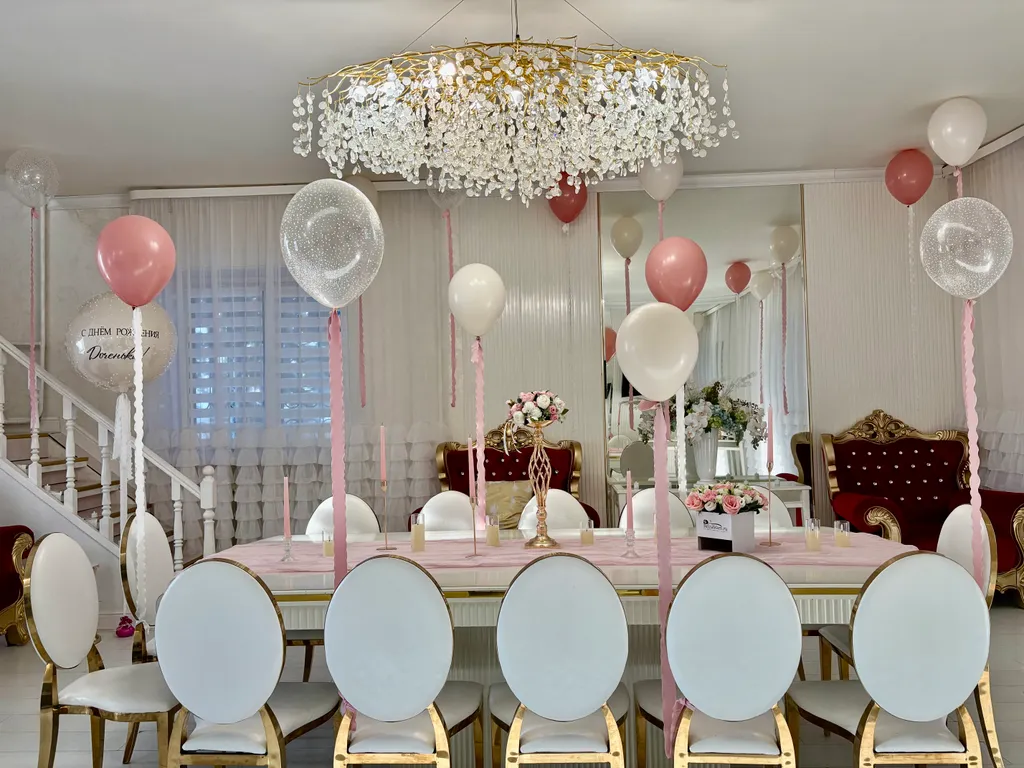 Дом с бассейном