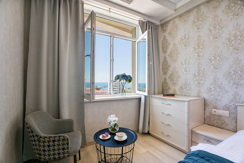 В самом центре с видом на море