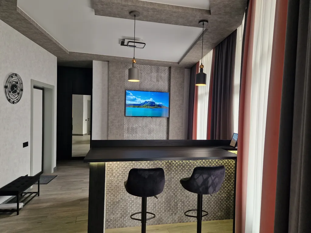 Апартаменты люкс в центре на набережной