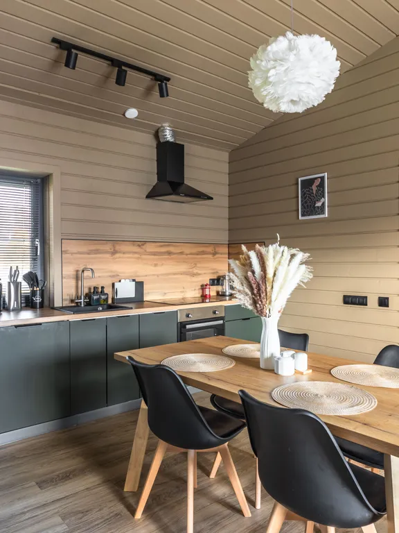 Коттедж Уютный современный дом с чаном вблизи елового леса — Черемыкино