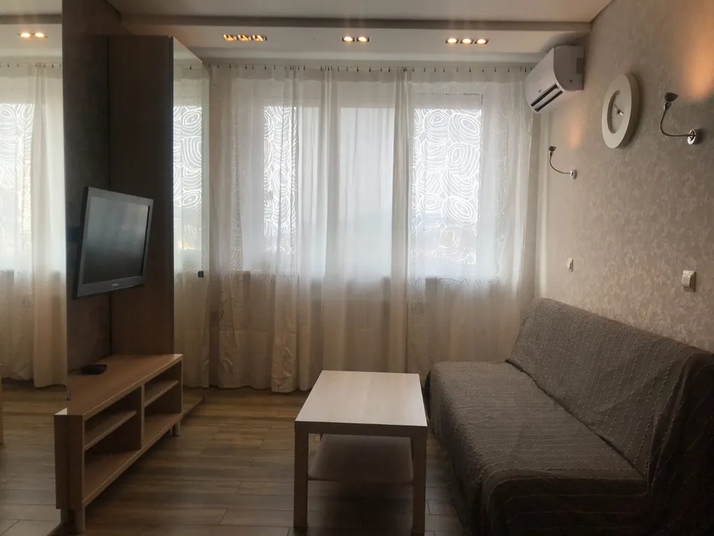 Квартира Отличная двухкомнатная квартира — Адлер