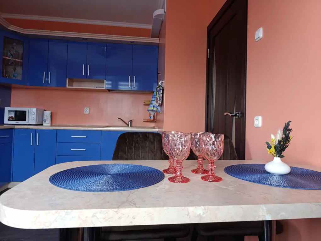 Просторная квартира в центре города с видом на ТЦ Old City