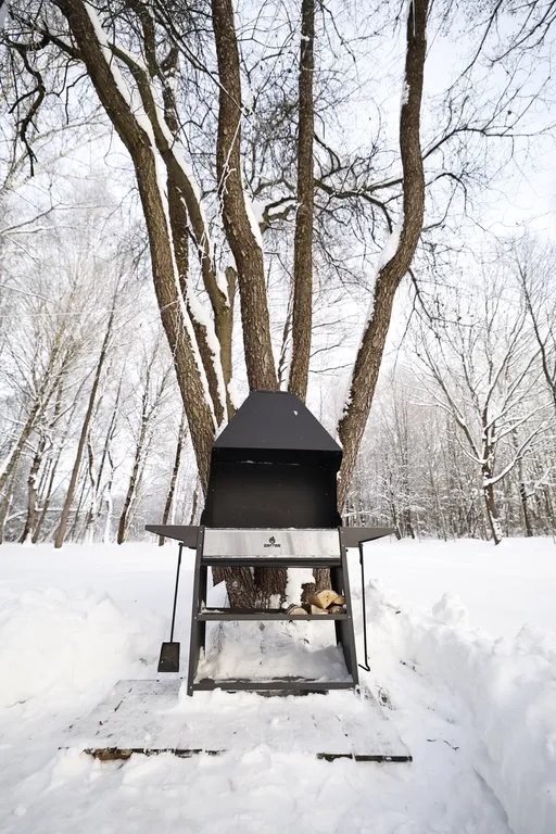 Семейный домик в лесу