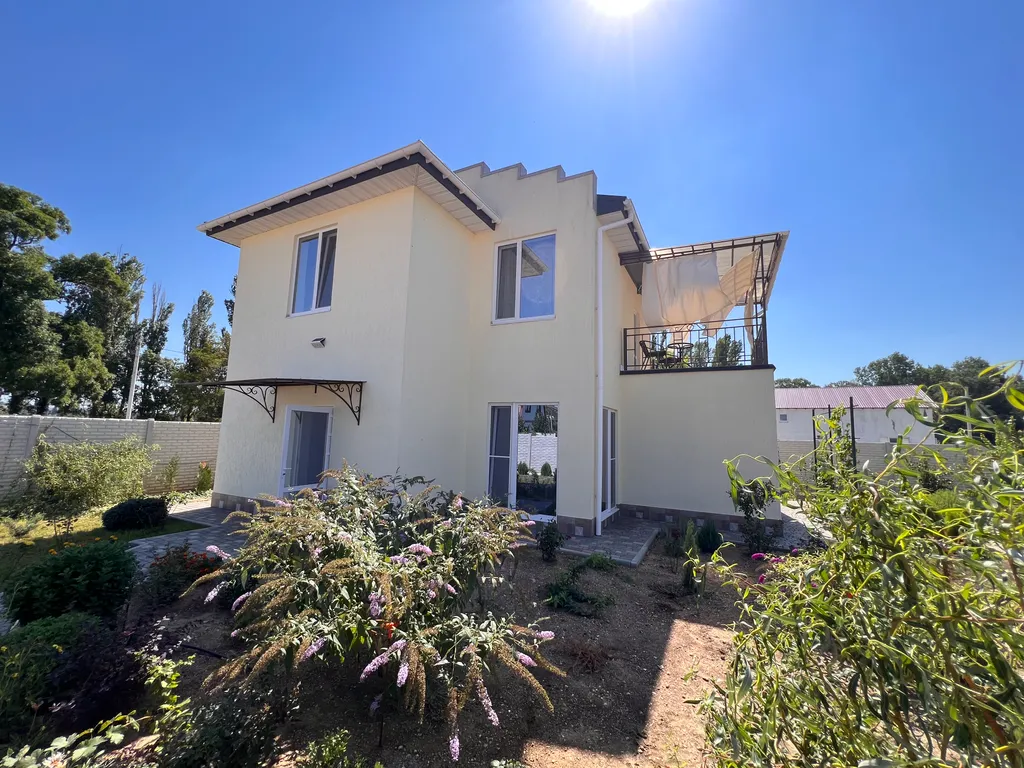 Коттедж Этаж в 2-этажном доме — аренда посуточно в Севастополь