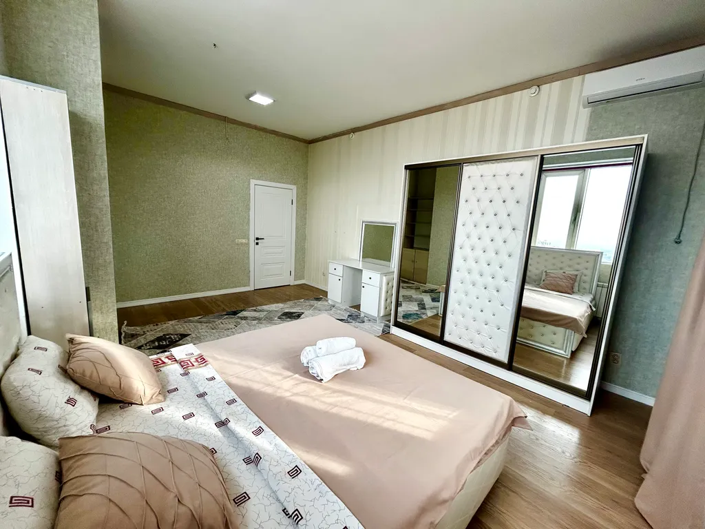 4-комнатная Квартира