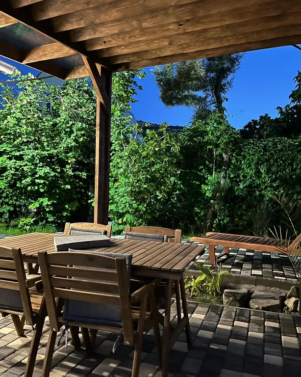 Коттедж Гостевой дом в Байдарской долине. Севастополь. Выгодно.	КizilНоusе — Кизиловое