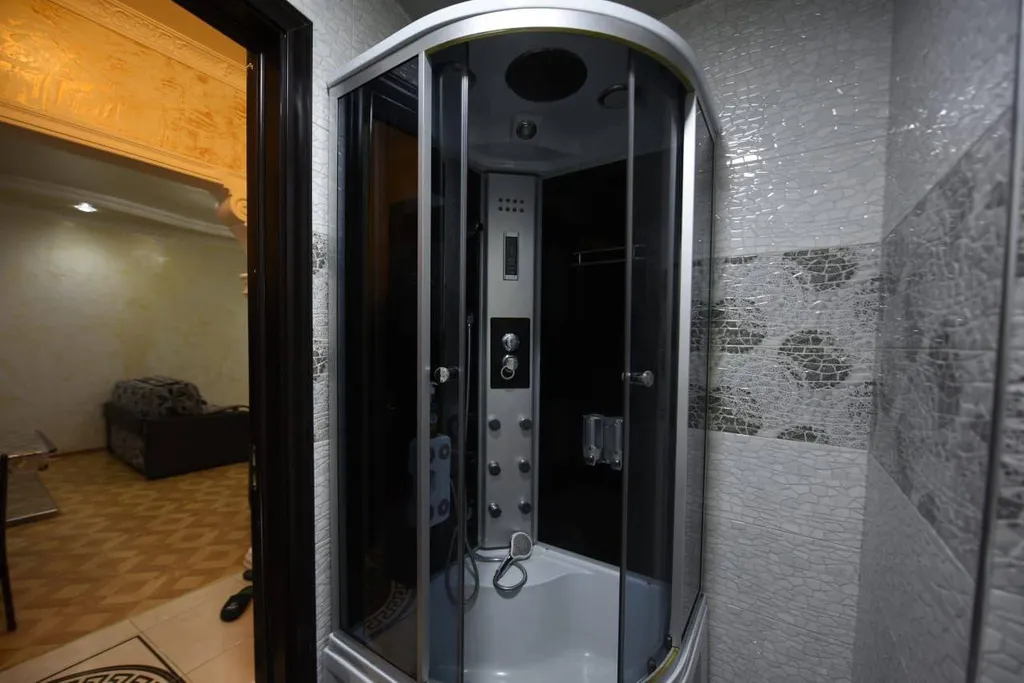 2-комнатная квартира в центре Старого Батуми, 1 линия