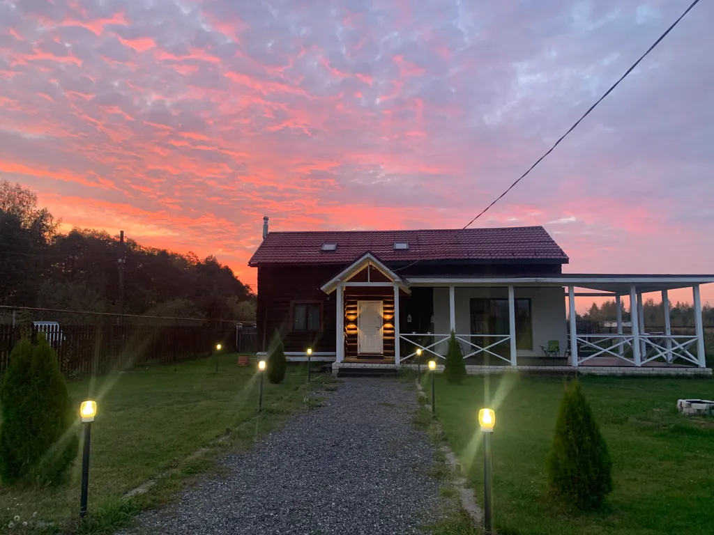 Большой стильный дом с панорамой на сосновый бор в 15км от НН с баней