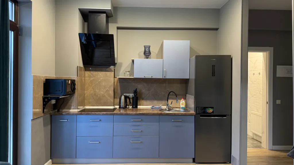 Уютная квартира, со свежим ремонтом, в минуте ходьбы от моря