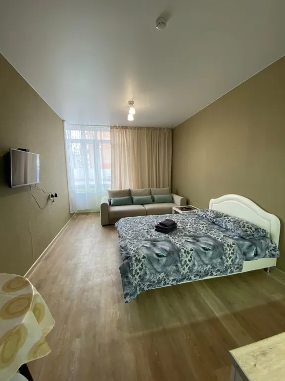 Судия в элитном доме, рядом с парком ангелов