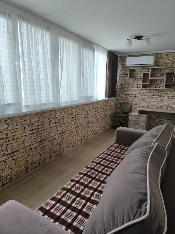 Уютная квартира в живописном месте города.