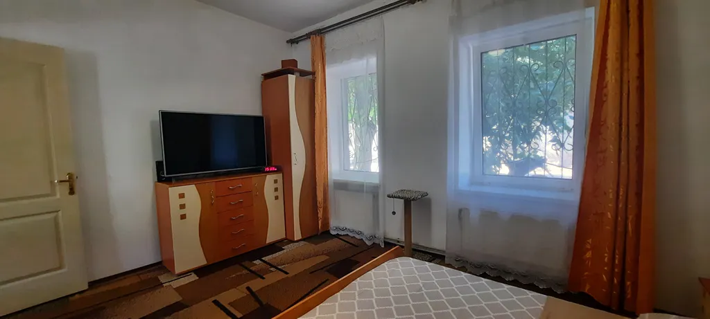 3к дом с двором в Евпатории