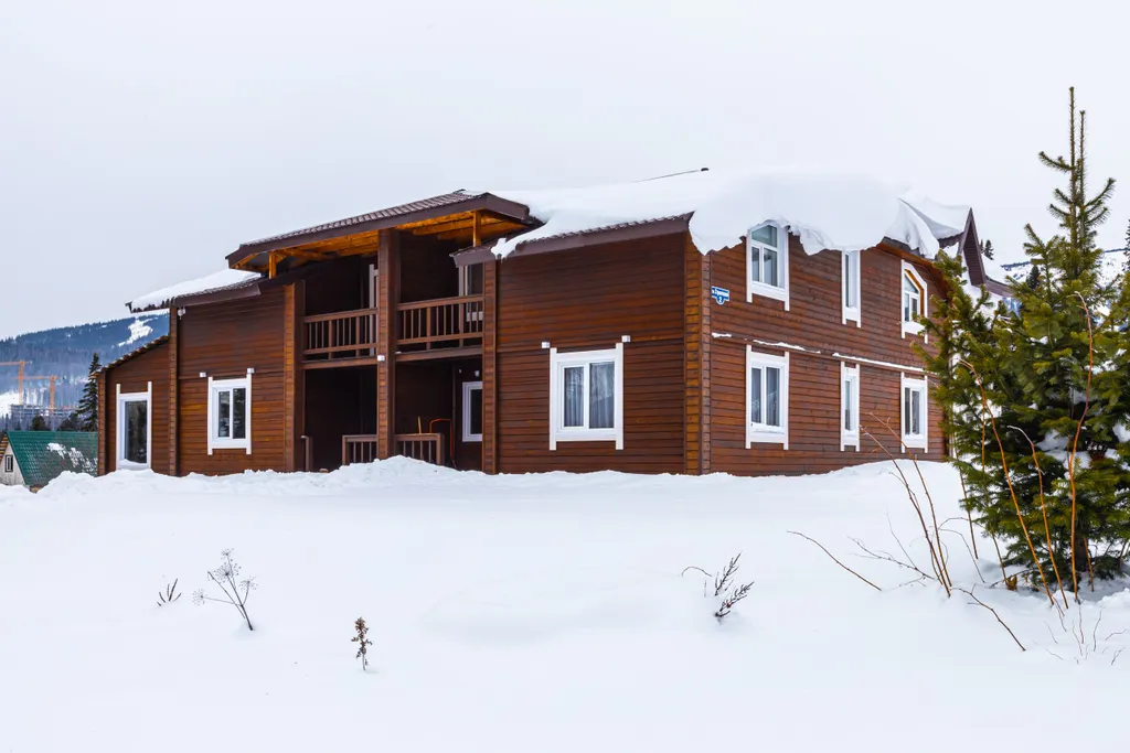 Уютный и просторный коттедж в стиле Шале — аренда посуточно в Шерегеш