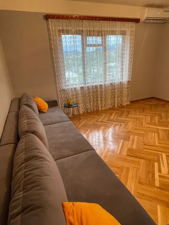 Просторная квартира с видом на горы