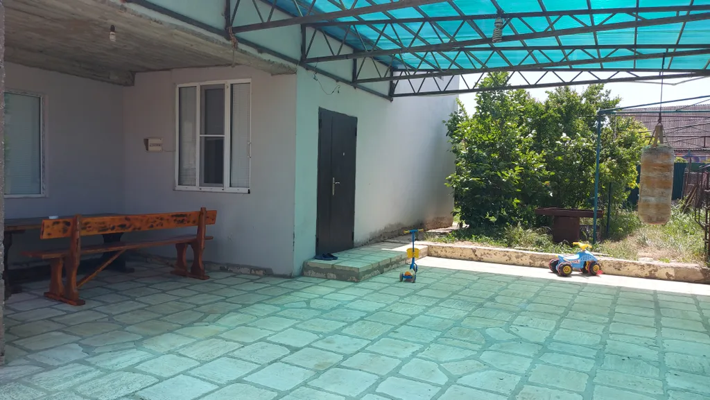 Дом рядом с морем