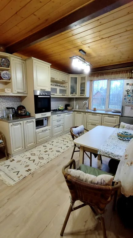 Уютный дом в тихом месте