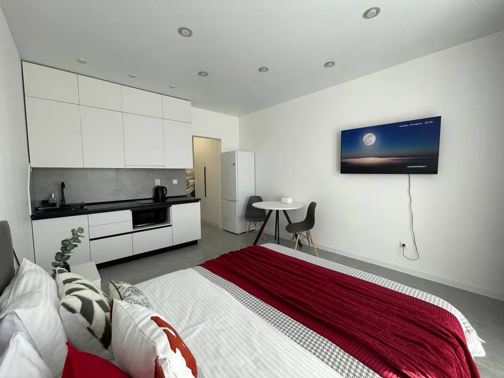 Стильная студия с видом на Китай